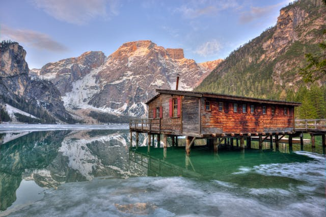 5 Essential Tips for Booking a Cabin Rental